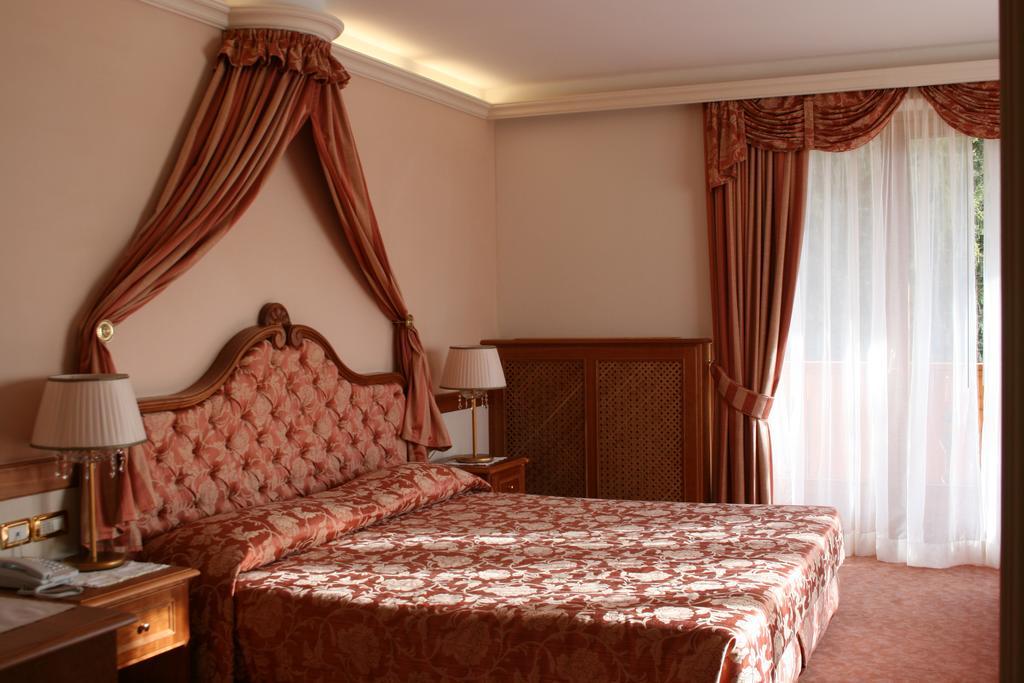 Hotel Lorenzetti Madonna Chambre photo